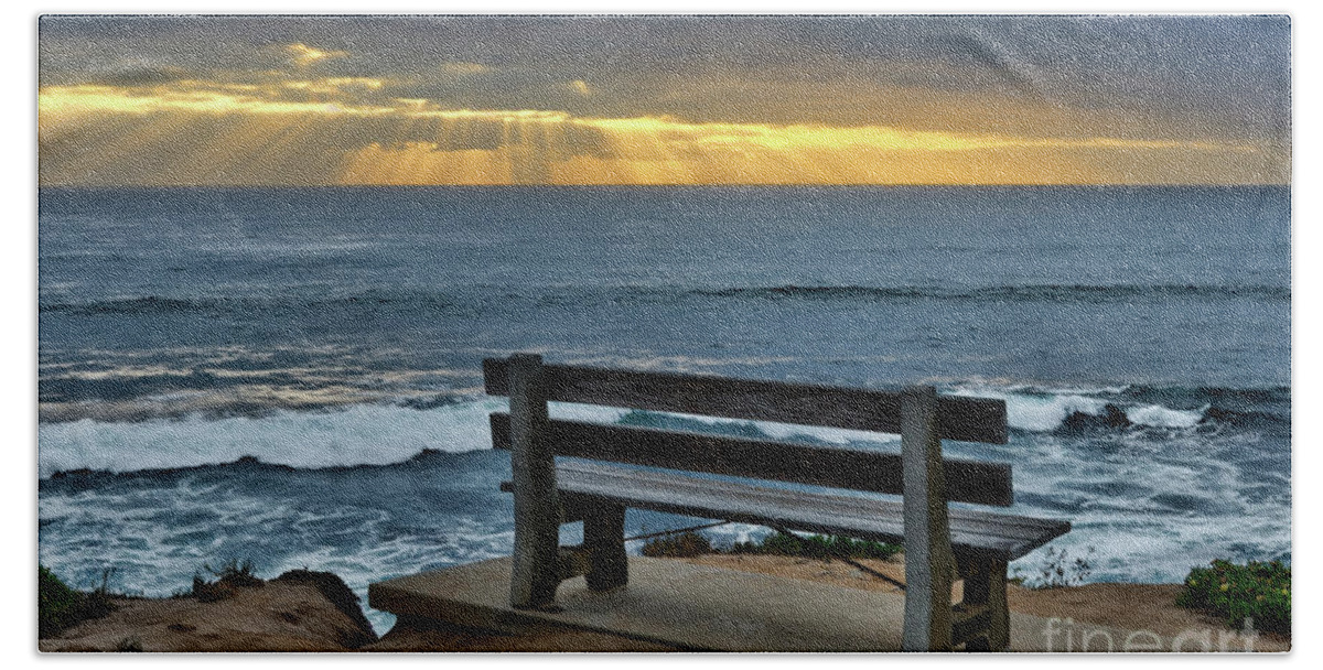 Sunrays Beach Sheet featuring the photograph Sunrays On The Horizon by Eddie Yerkish