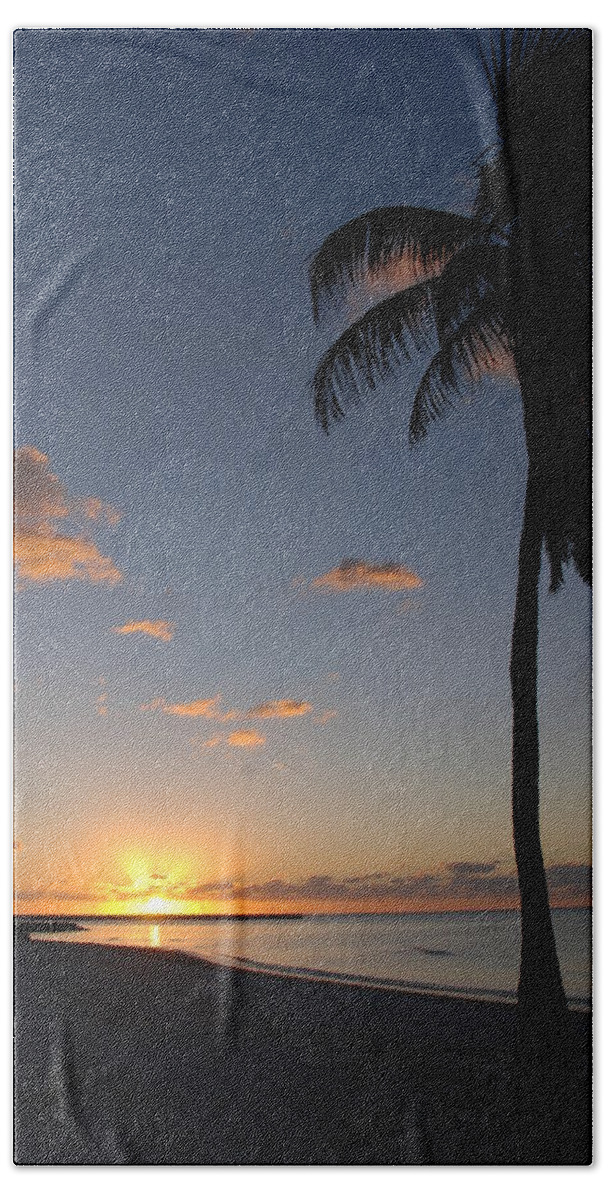 Sunrise Photos Beach Sheet featuring the photograph Sunrise in Key West 2 by Susanne Van Hulst