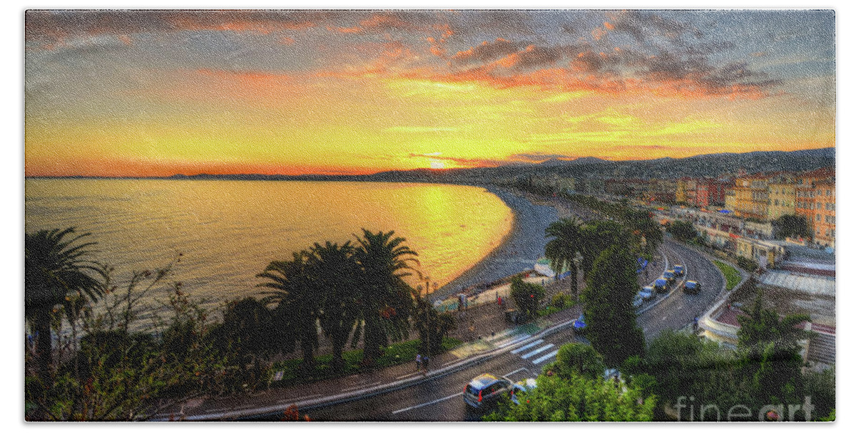 Yhun Suarez Beach Towel featuring the photograph Sunset At Nice by Yhun Suarez