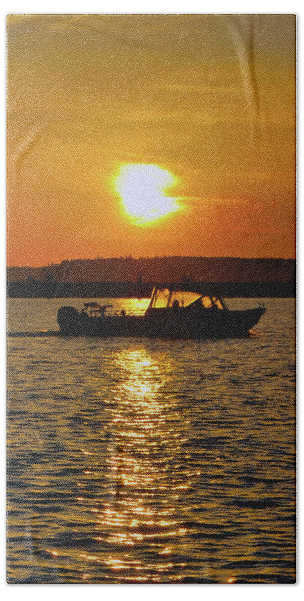 Landscape Beach Sheet featuring the photograph Sunset Boat by Brian O'Kelly