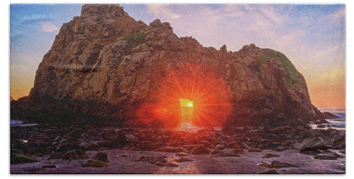 Af Zoom 24-70mm F/2.8g Beach Towel featuring the photograph Sunset Through by John Hight