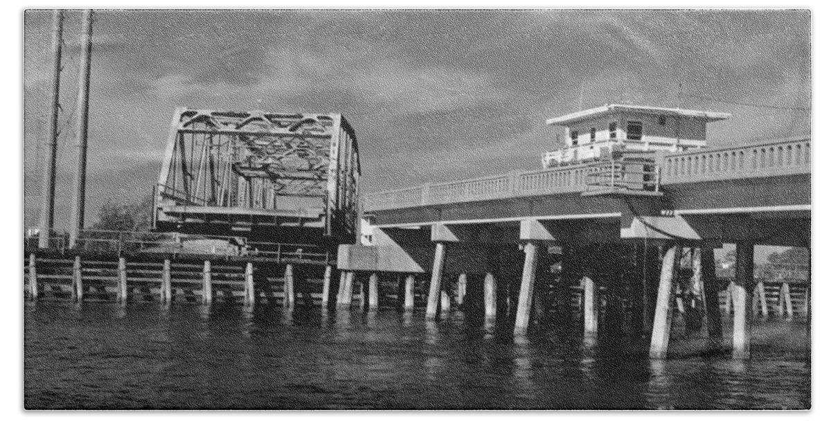 Water Way Beach Towel featuring the photograph Surf City Bridge - Black and White by Bob Sample