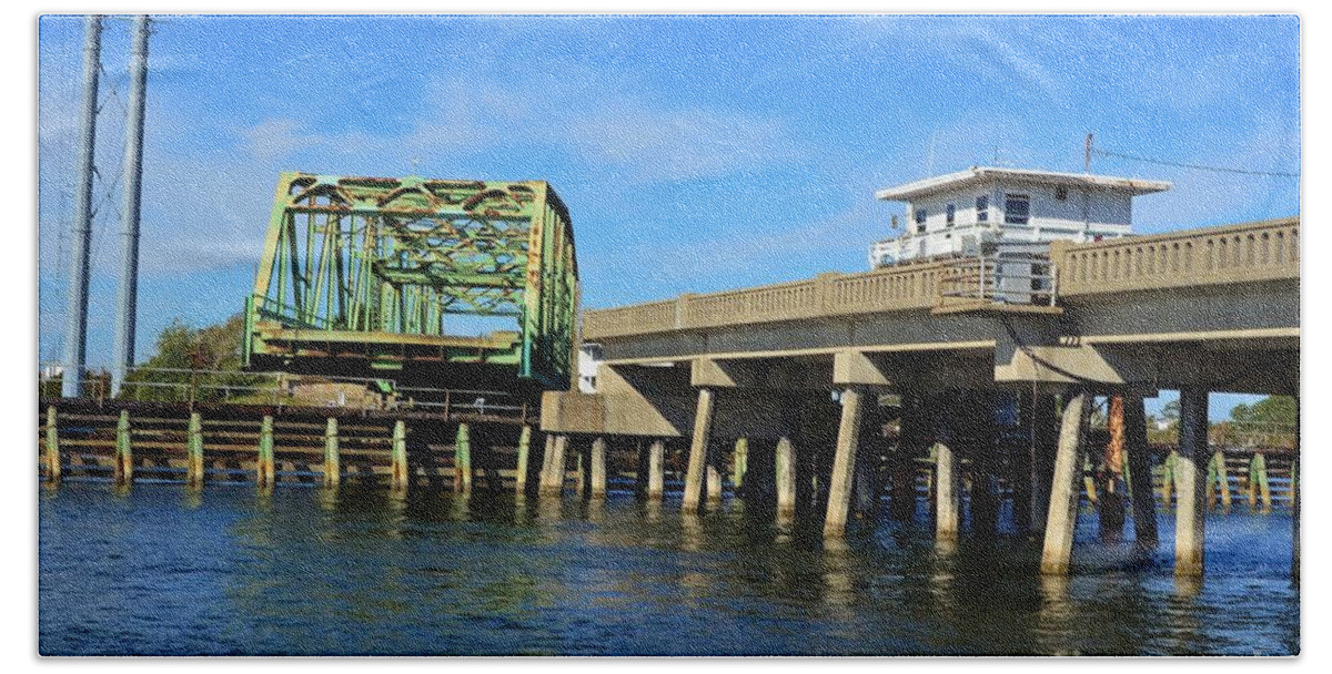 Water Way Beach Towel featuring the photograph Surf City Bridge by Bob Sample