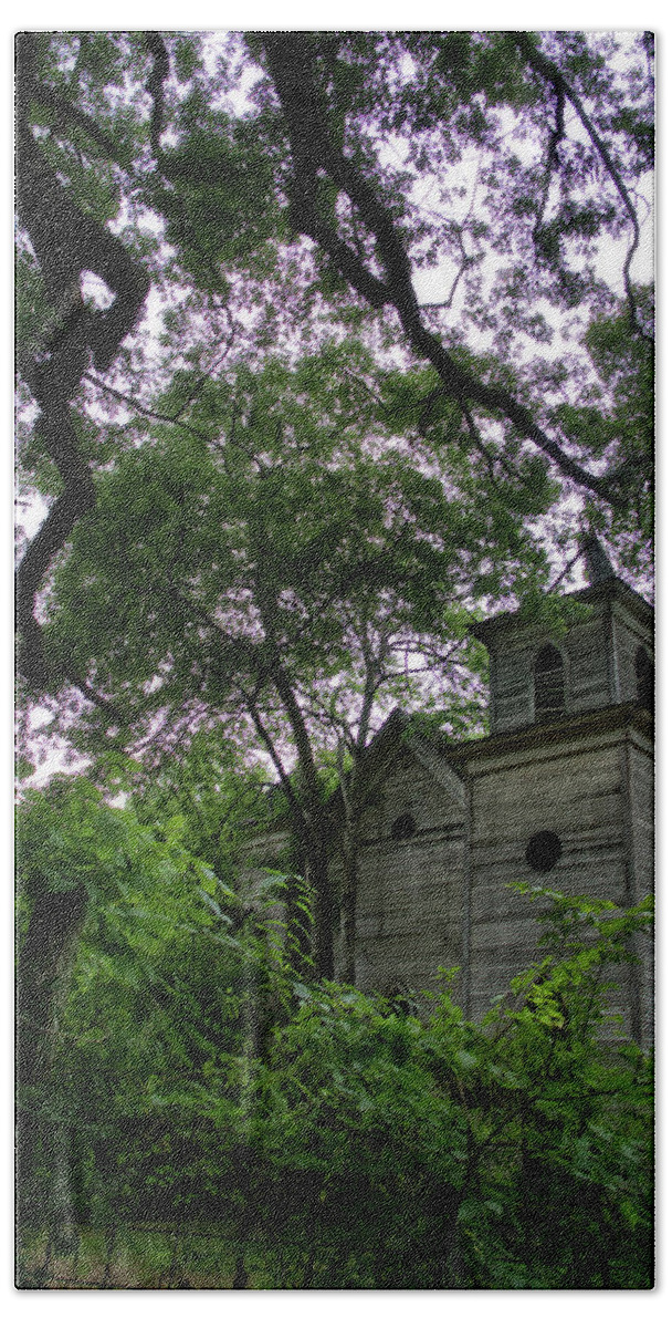 Church Beach Sheet featuring the photograph The Abandoned Church by George Taylor