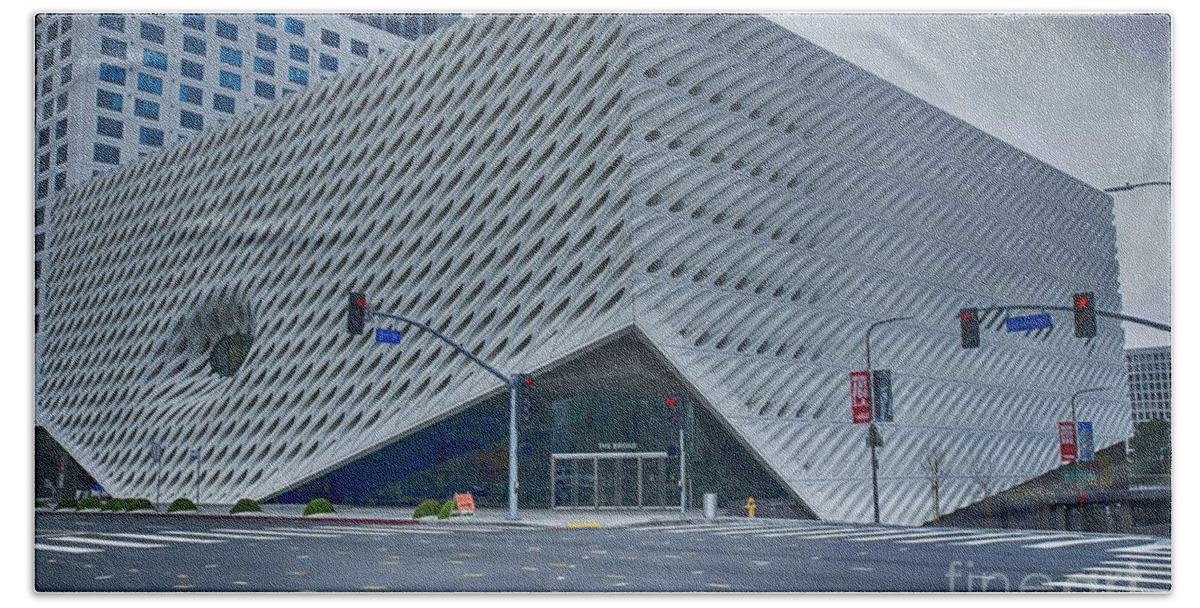 Broad Museum Beach Towel featuring the photograph The Broad Museum by David Bearden