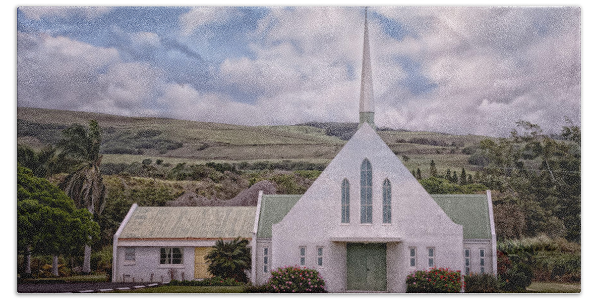 Hawaii Beach Towel featuring the photograph The Church by Jim Thompson