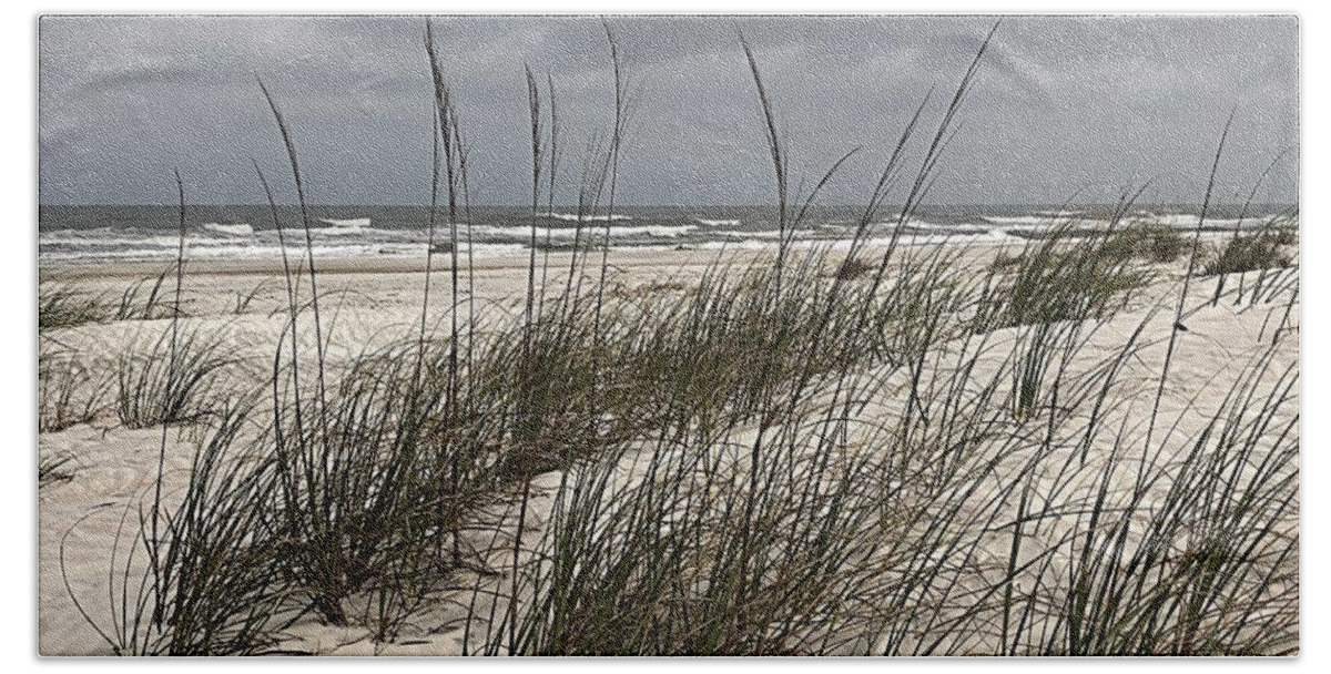 The Edge Of The Sea Beach Towel featuring the photograph The Edge of the Sea by Carol Riddle