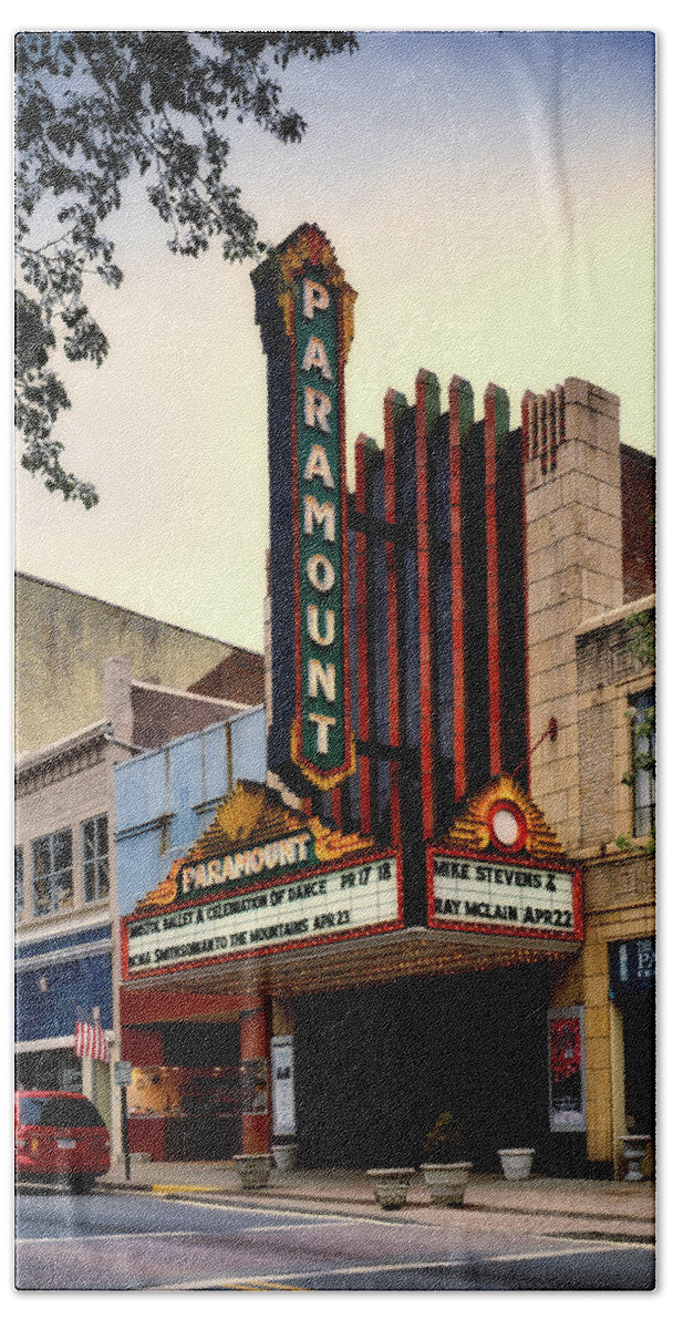Bristol Beach Towel featuring the photograph The Paramount Theatre by Mountain Dreams
