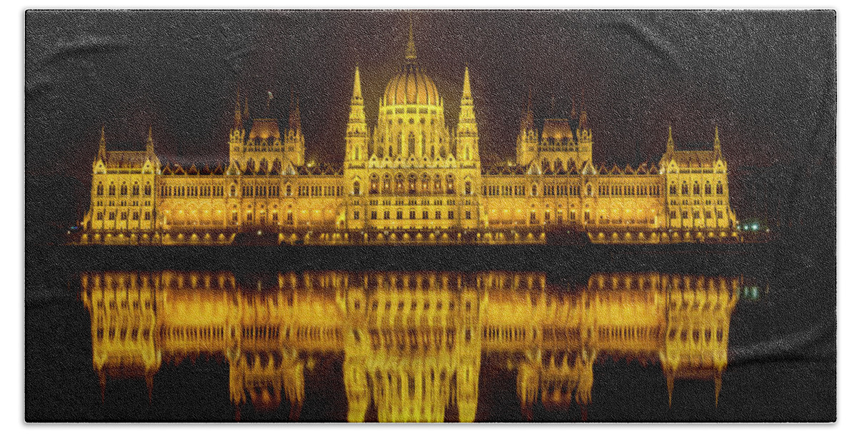 Danube Beach Towel featuring the photograph The Parliament house by Usha Peddamatham