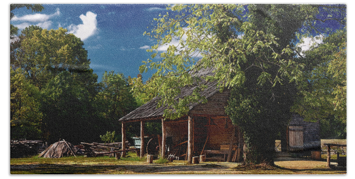 Barn Beach Towel featuring the photograph Tobacco Barn by Christopher Holmes