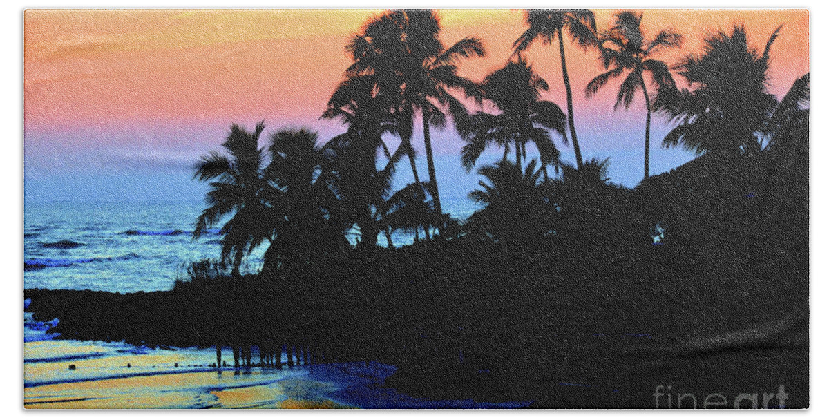Sunset Beach Towel featuring the photograph Tropical Florida Sunset Silouhette by Elaine Manley