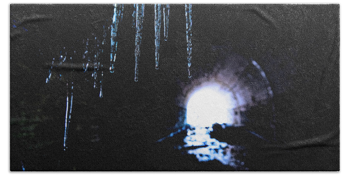 Tunnel Beach Towel featuring the photograph Tunnel Icicles 2 by Pelo Blanco Photo