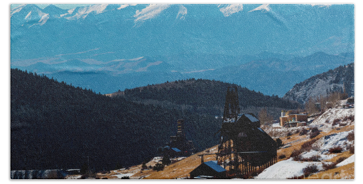 Sangre De Cristo Beach Towel featuring the photograph Victor Gold Mine by Steven Krull
