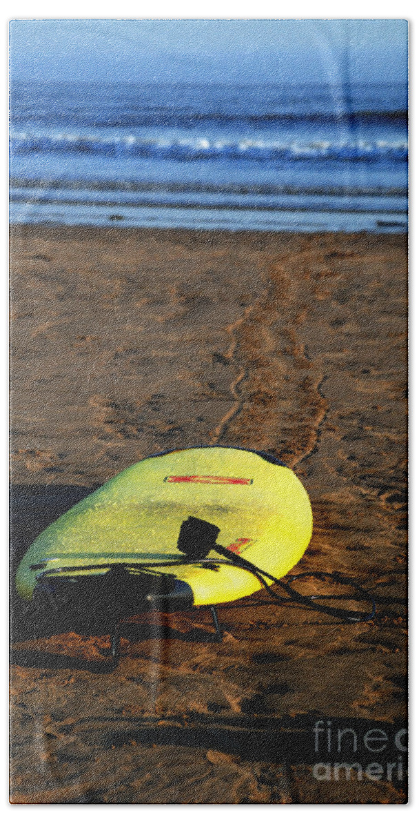 Surf Board Surfing Beach Yellow Waves Sea Horizon Tether Beach Towel featuring the photograph Waiting for the Big One by Richard Gibb
