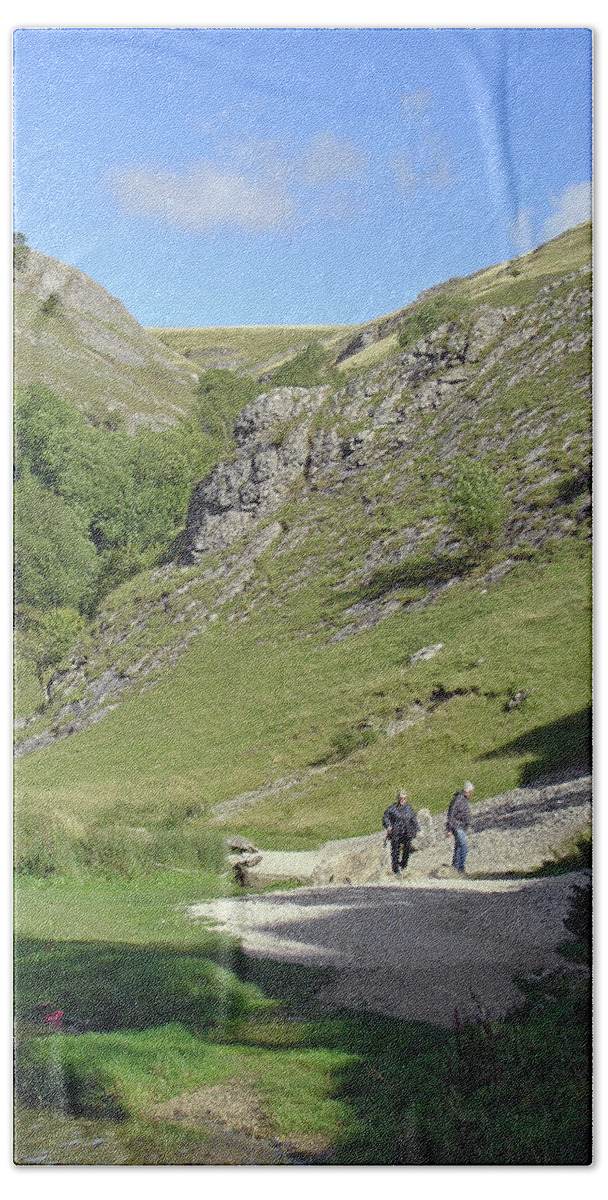 Dovedale Beach Towel featuring the photograph Walkers At Dovedale by Rod Johnson
