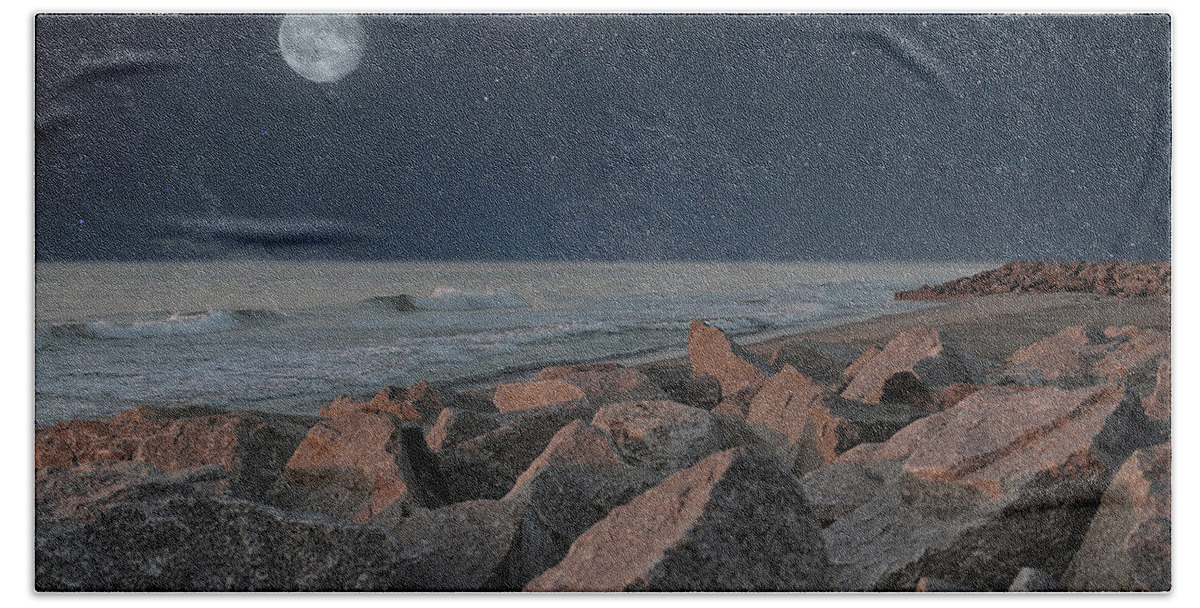  Beach Sheet featuring the photograph Warm Moonrise At For Fisher by Phil Mancuso