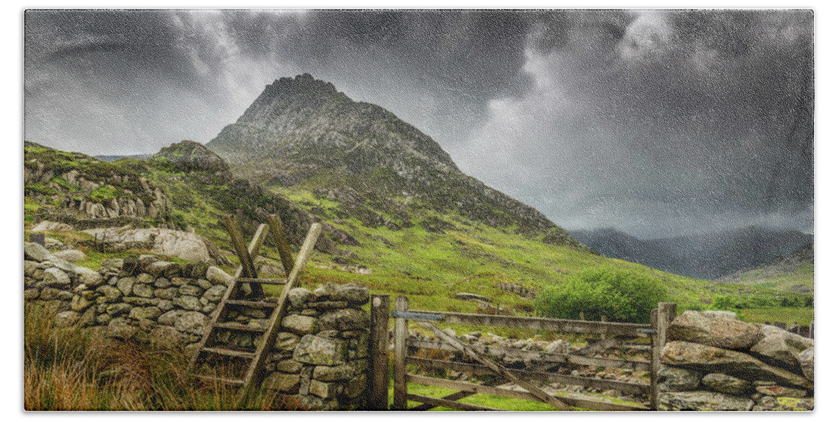 Tryfan Mountain Beach Towel featuring the photograph Way To Tryfan Mountain by Adrian Evans