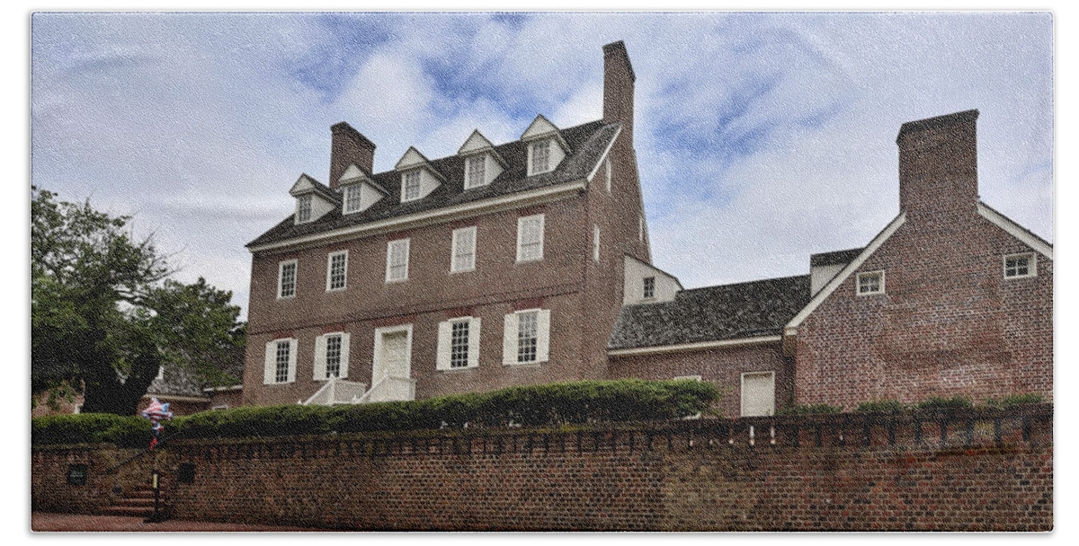 the William Paca House Beach Towel featuring the photograph William Paca House in Annapolis Maryland by Brendan Reals