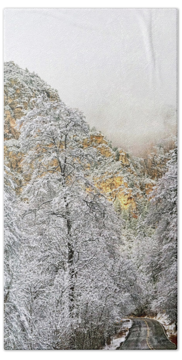 Oak Creek Canyon Beach Towel featuring the photograph Winter Magic by Theo O'Connor