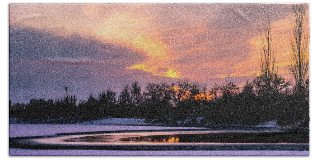 Ice Beach Towel featuring the photograph Winter sunset by Bryan Carter