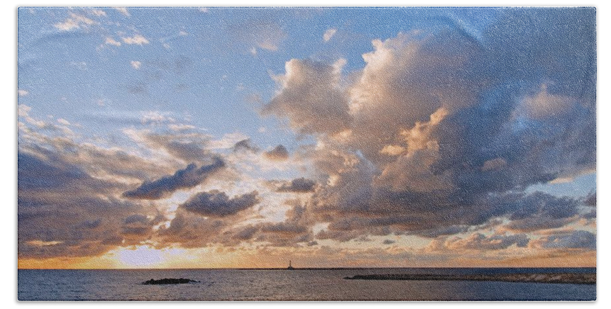 Landscape Beach Towel featuring the photograph Wondrous Skies Gallipoli by Allan Van Gasbeck