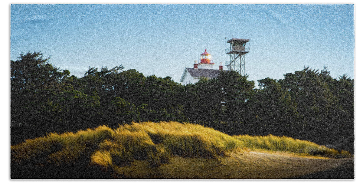 Yaquina Bay Light Beach Towel featuring the photograph Yaquina Bay Light by Duncan Selby