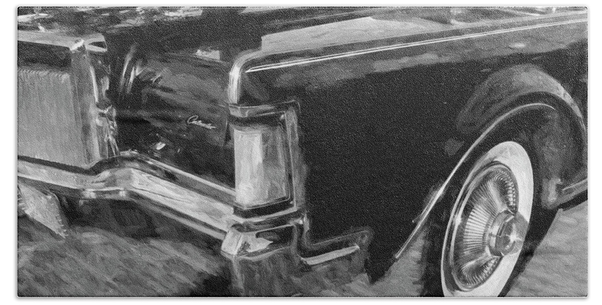 1971 Lincoln Beach Towel featuring the photograph 1971 Lincoln Continental Mark III BW 105 by Rich Franco