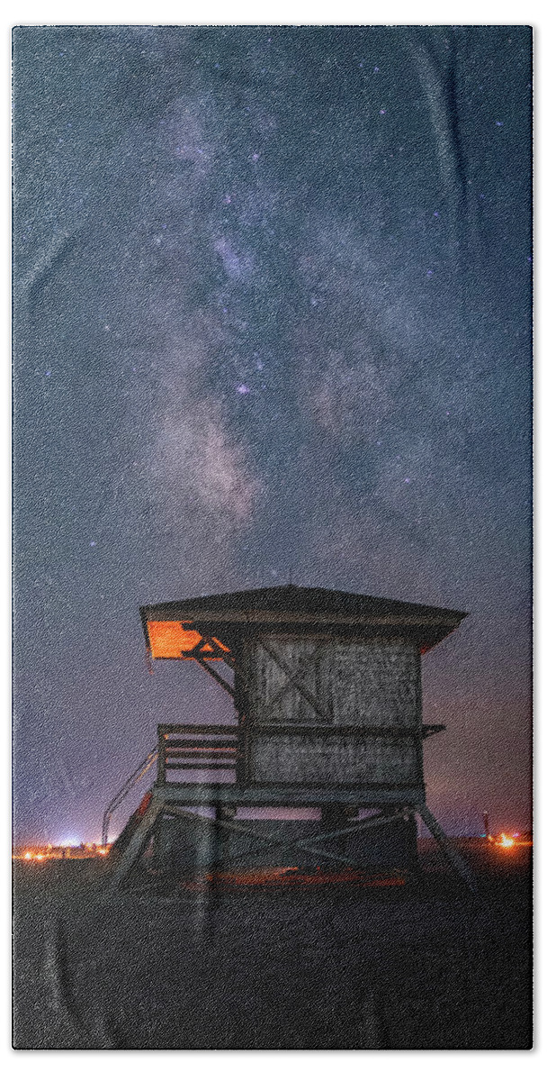 Maryland Beach Towel featuring the photograph A Seasons End I by Robert Fawcett