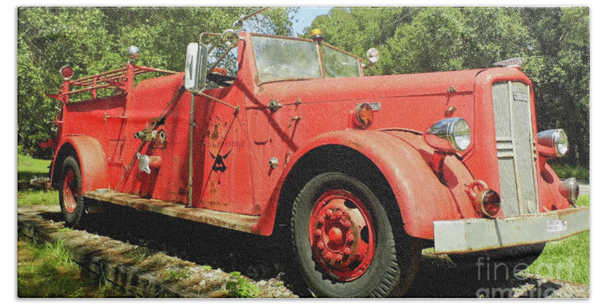 Ward Lafrance Beach Towel featuring the photograph Antique LaFrance Fire Engine by D Hackett