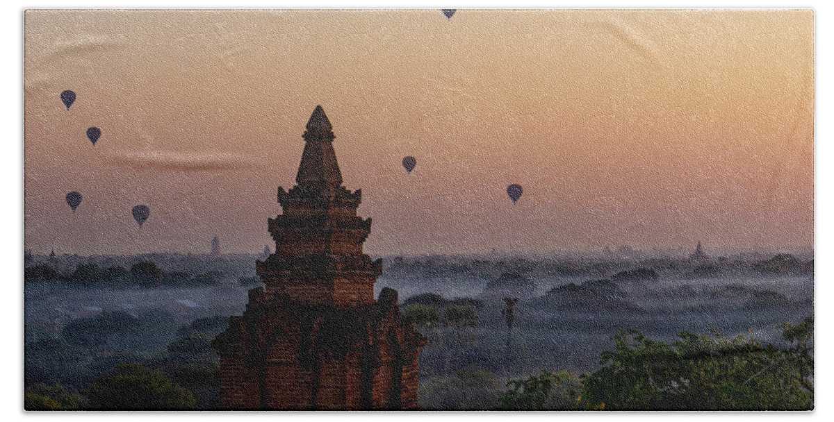 Balloons Beach Towel featuring the photograph Bagan sunrise by Ann Moore