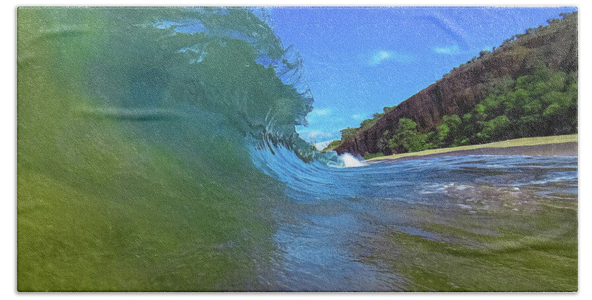 Maui Beach Towel featuring the photograph Big Beach Swell by Chris Spencer