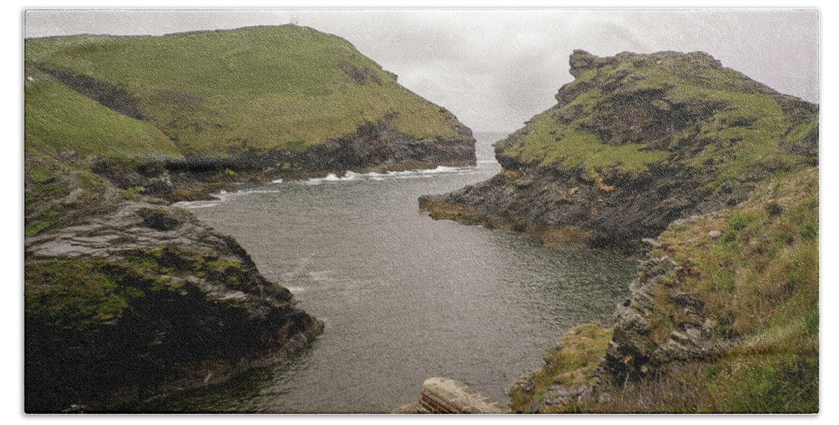 Boscastle Beach Towel featuring the photograph Boscastle Harbour Cliffs Cornwall by Richard Brookes
