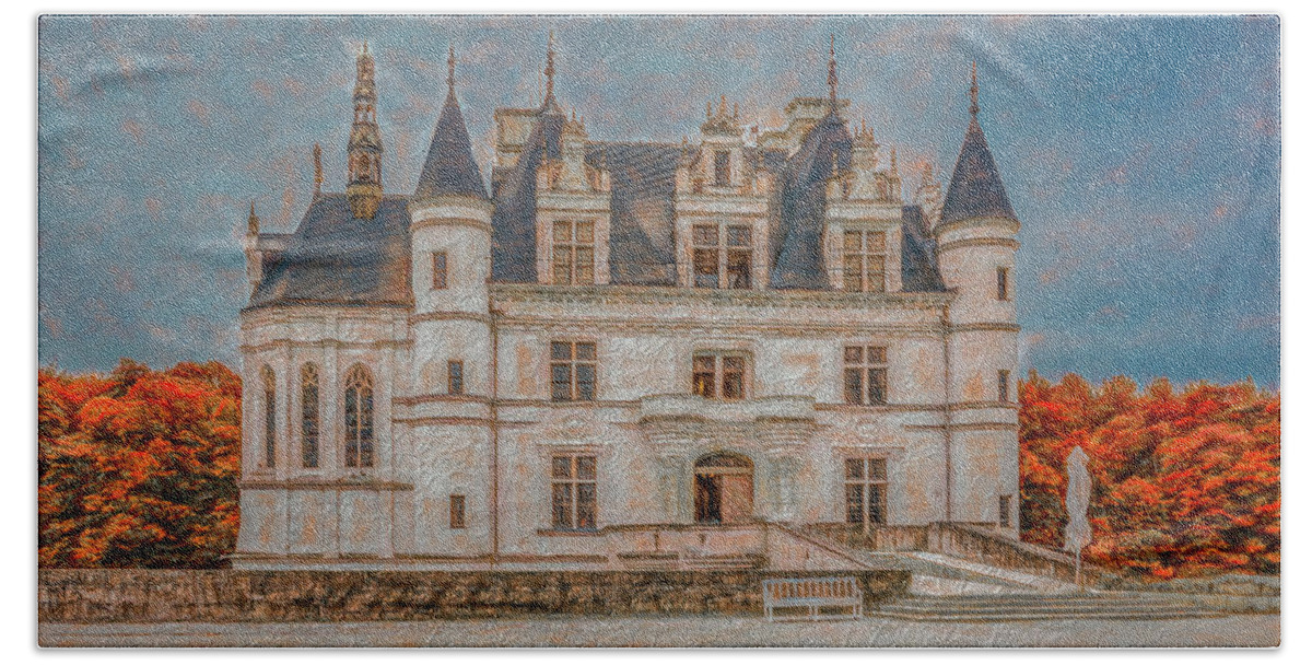 France Beach Towel featuring the photograph Chateau Chenonceau in Fall by Marcy Wielfaert