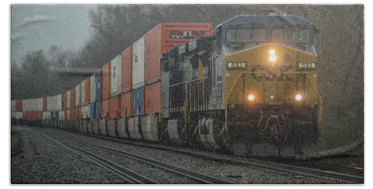 Railroad Beach Towel featuring the photograph CSX Q028 NB at Slaughters Ky by Jim Pearson