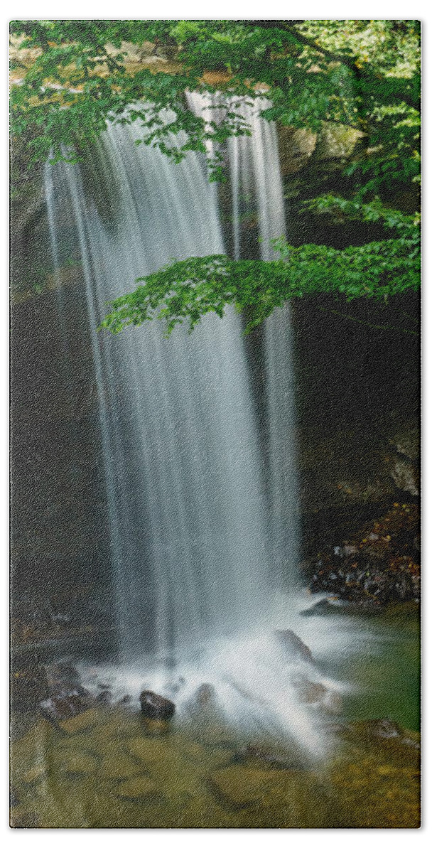 Entrance Beach Towel featuring the photograph Descent to Cucumber Falls by Amanda Jones