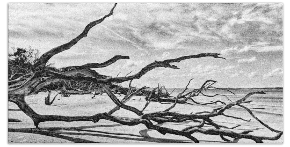 Landscape Beach Towel featuring the photograph Drift Off by Portia Olaughlin