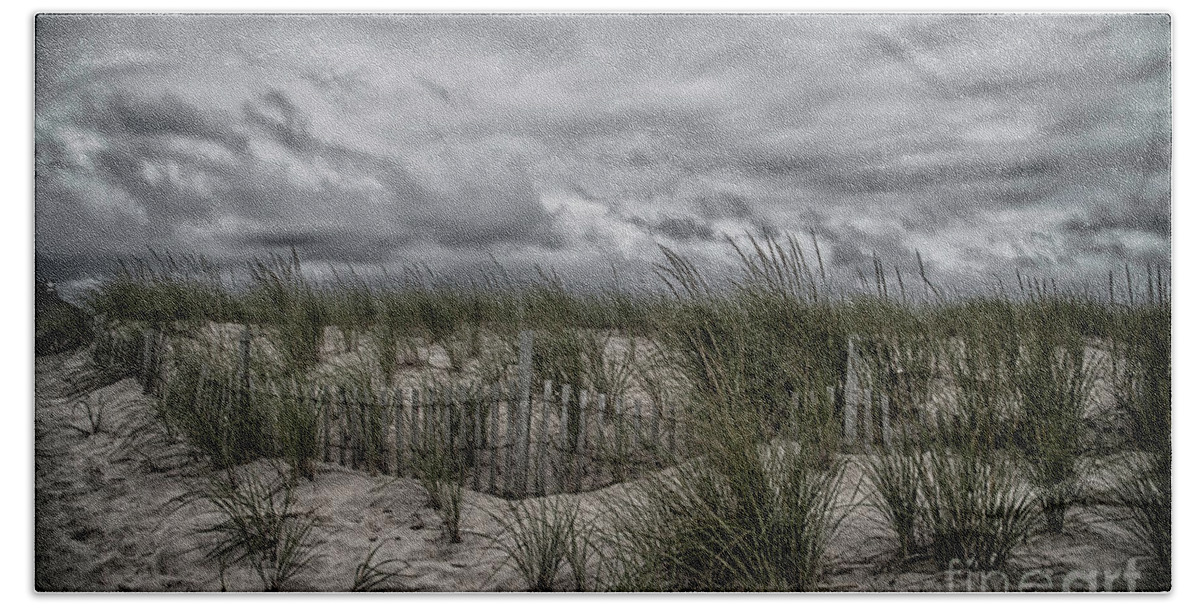 Dunes Beach Towel featuring the photograph Dunes Day by Judy Hall-Folde