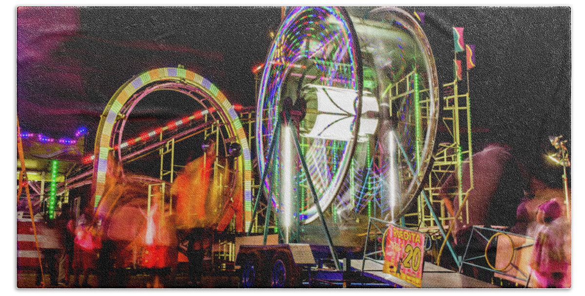 Fair Beach Towel featuring the photograph Fair rides at night by Julieta Belmont
