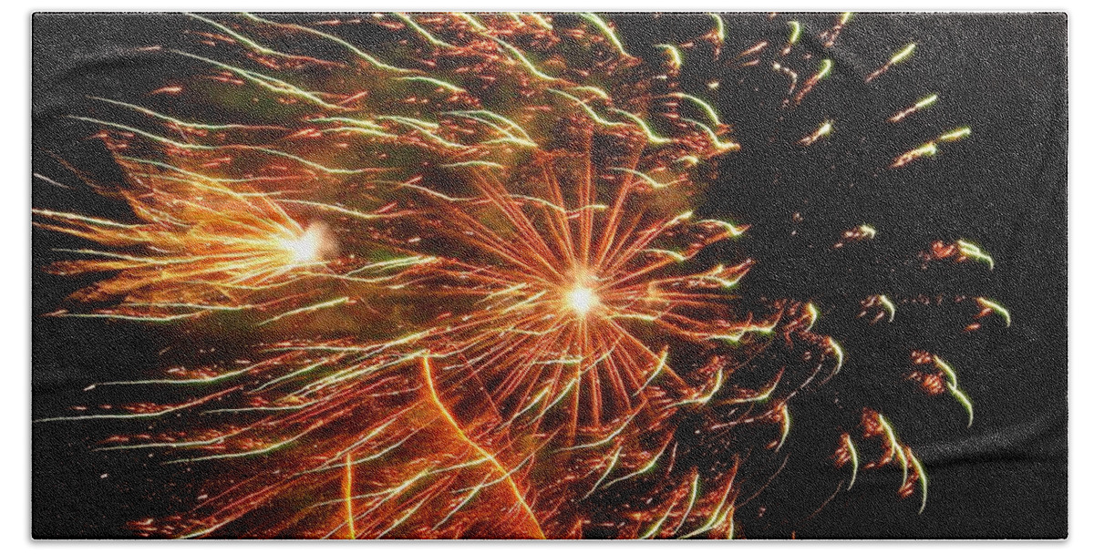 Fireworks Beach Towel featuring the photograph Fireworks Streaming by Shirley Moravec