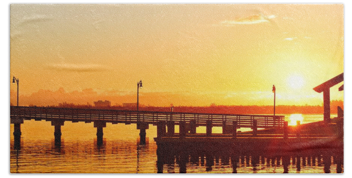 Landscape Beach Towel featuring the photograph Fishing Pier at Sunrise by Vicki Lewis