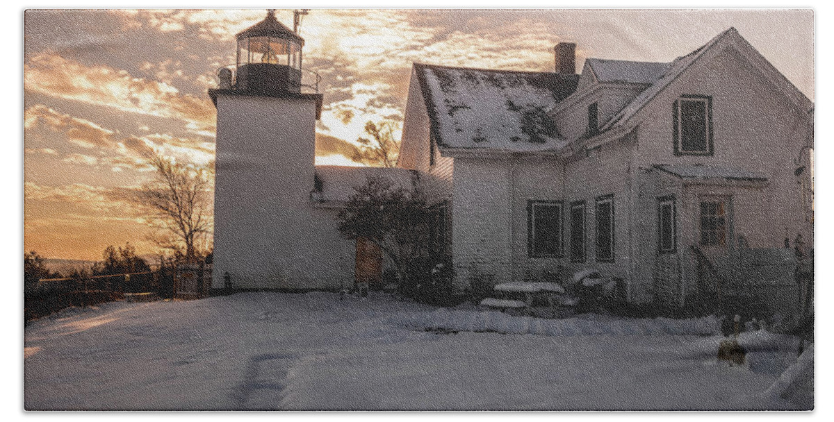 Fort Point Light Beach Towel featuring the photograph Fort Point Light at Sunset by George Kenhan
