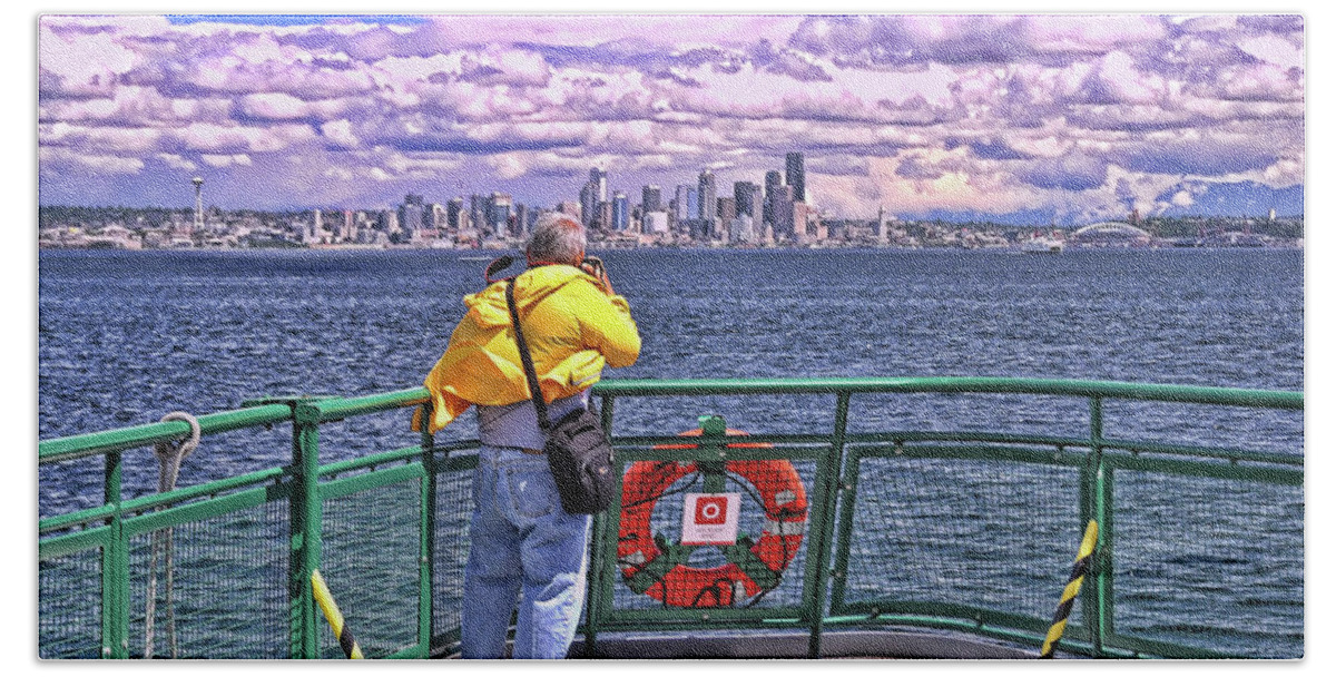 Seattle Beach Towel featuring the photograph Getting the Shot - Seattle by Allen Beatty