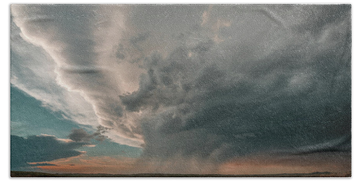 Hay Springs Ne Beach Towel featuring the photograph Hay Springs NE supercell by Laura Hedien