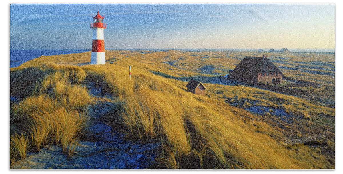 Estock Beach Towel featuring the digital art Lighthouse by Gunter Grafenhain
