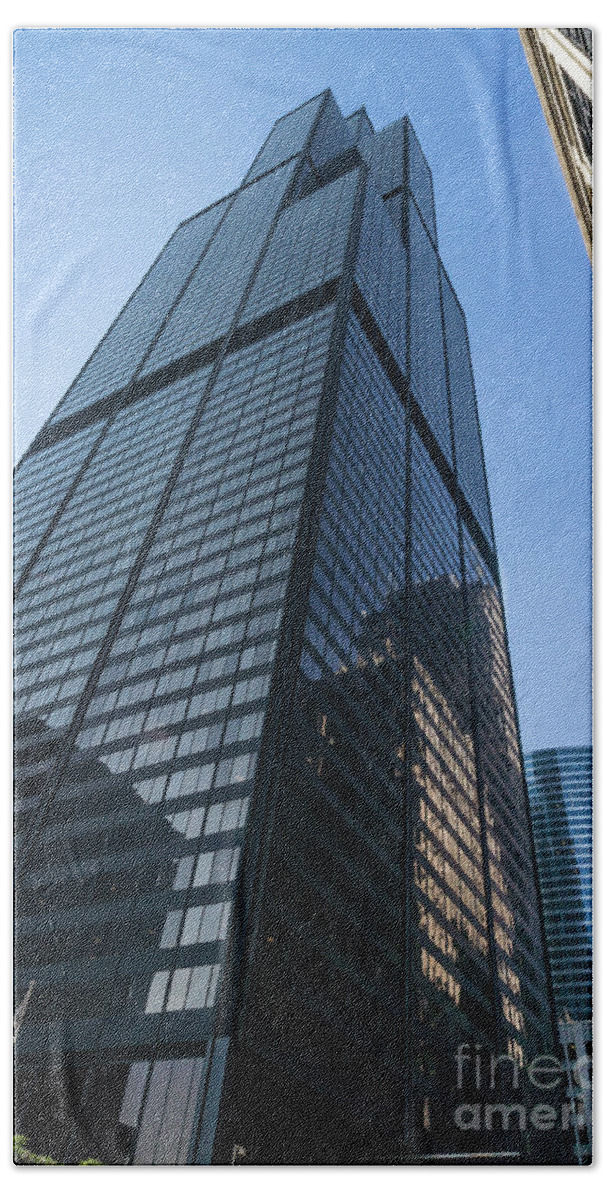 Willis Tower Beach Towel featuring the photograph Looking Up Willis Tower by Jennifer White