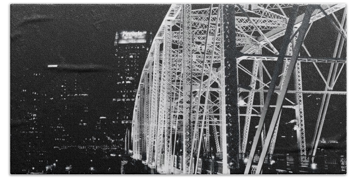 Bridges Beach Towel featuring the photograph Nashville Pedestrian Bridge in Monchrome by Jack Riordan