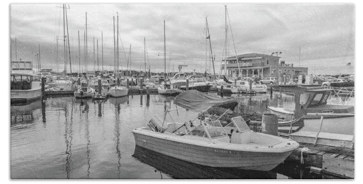 Newport Beach Sheet featuring the photograph Newport Rhode Island Harbor by Betsy Knapp