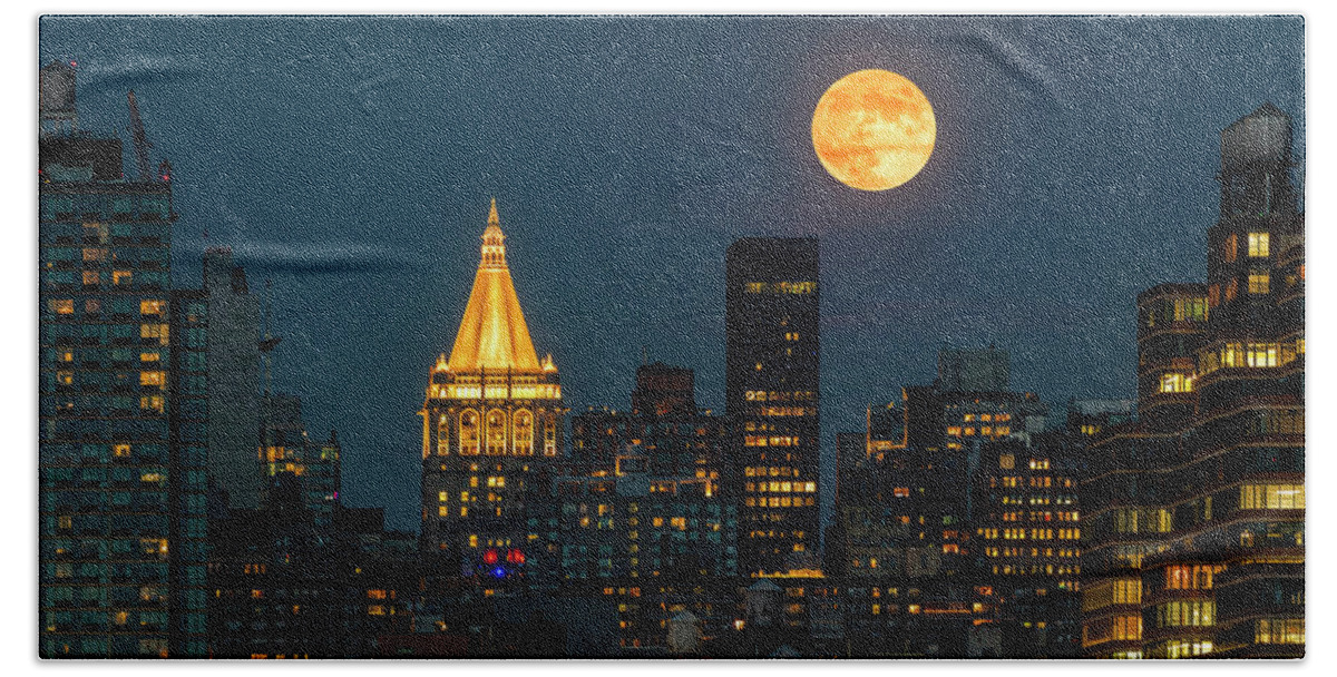 Nyc Skyline Beach Towel featuring the photograph NY Life Building Full Moon by Susan Candelario