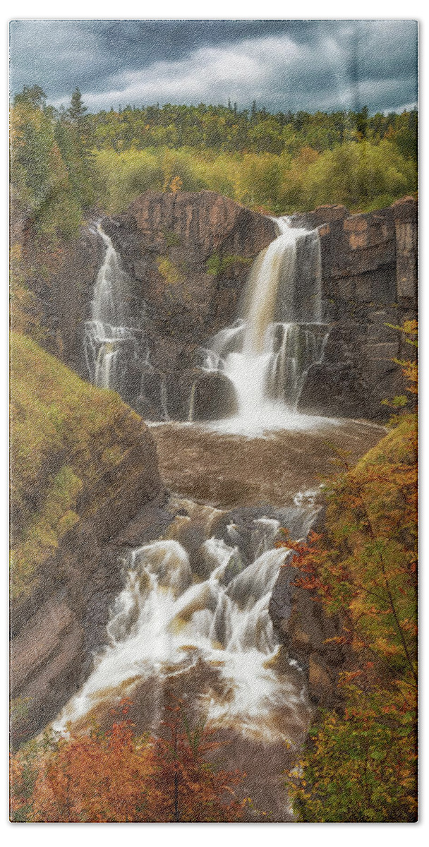 Waterfall Beach Towel featuring the photograph Pigeon Falls in Autumn by Susan Rissi Tregoning