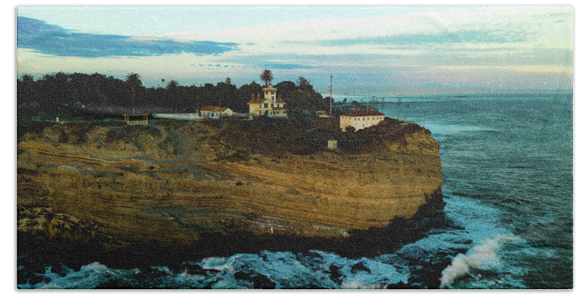 Steve Bunch Beach Towel featuring the photograph Point Fermin Lighthouse San Pedro California by Steve Bunch